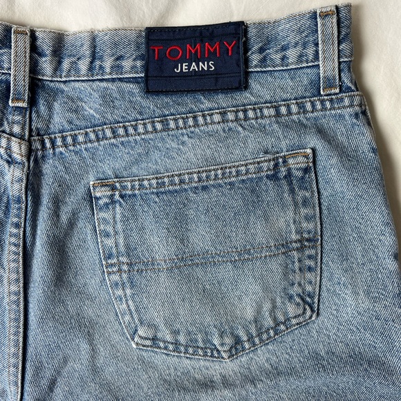Tommy Hilfiger Jean Shorts - Picture 3 of 4